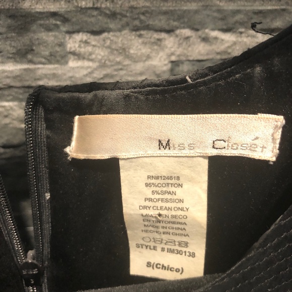 Miss Closet Fancy Sleeveless Top - Picture 5 of 12